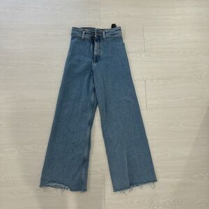 Zara 837/048 marine jeans size 2